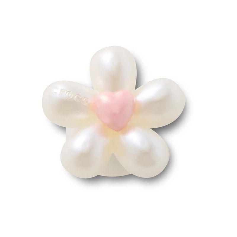 Jibbitz™ Flor de Pérolas Com Coração UNICO - imagem 1