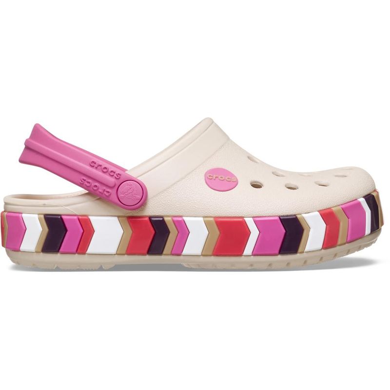 Sandália Crocs Crocband Chevron Band Clog Infantil FRAPPÉ/QUIET ROSE